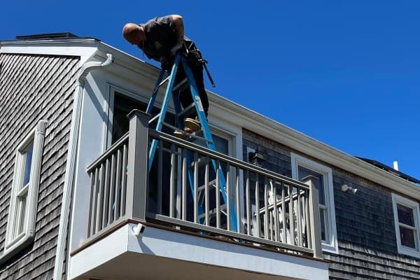 Gutter Repair Service Image